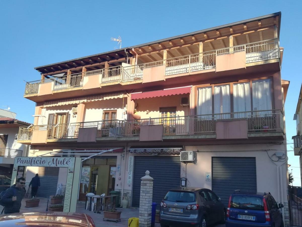 Casa Vacanze Anna Balestrate Buitenkant foto